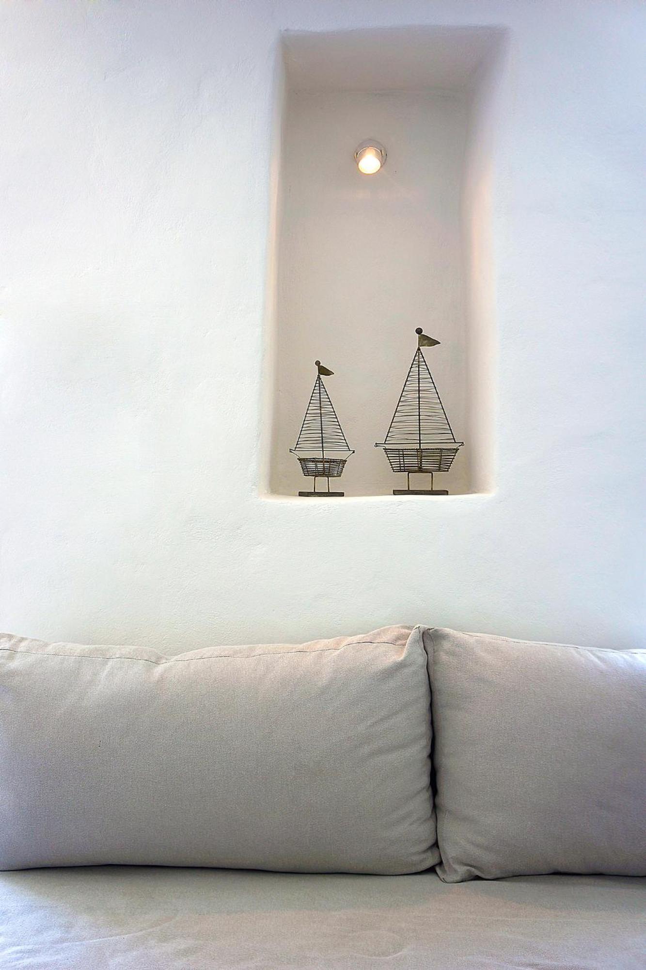 The Windmill Kimolos Room photo